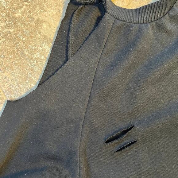 Active USA Uptown Loft Boutique women’s size M cutout & distressed sweatshirt - Picture 7 of 12